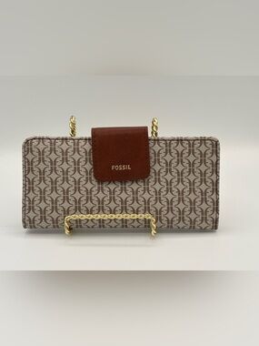 Fossil Madison Clutch NWT